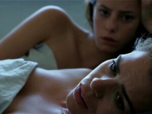 Kaya Scodelario Hot - Porno @ RueNu.com