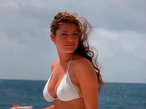 Kelly Brook Naked - Porno @ RueNu.com