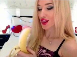 Suce Banane - Porno @ RueNu.com