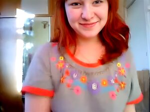 Une vraie femme rousse fait une pipe POV. Voici une incroyable vidéo amateur d'une Vraie femme rousse fait une pipe POV