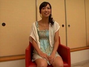 Incredible Japanese girl Reina Nishio in Exotic JAV uncensored Handjobs movie