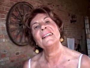 Pompino Marta porno e video di sesso in alta qualità su AmorePorno.com
