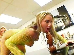 Trio Orgasme - video sexe LePornoChaud.com