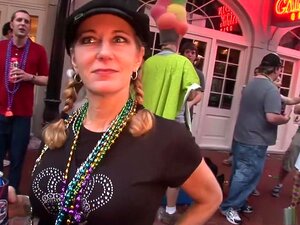 Mardi Gras - Porno @ RueNu.com