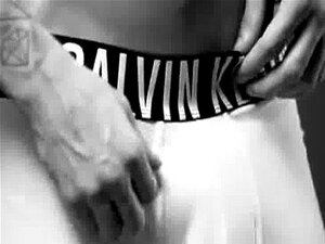 Gay Calvin Klein - Porno @ RueNu.com