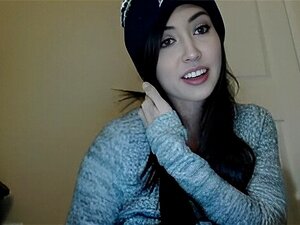 Laissez-vous aller aux désirs secrets de ces jeunes belles-belles-filles de 18 ans en caméra de 2014. Préparez-vous à une expérience inoubliable qui vous donnera envie d'en redemander.