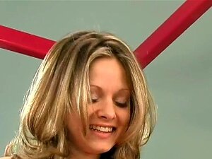 Young Petite Nude porno e video di sesso in alta qualità su ...