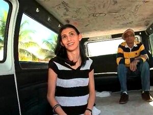 Autobus H8 porno y videos de sexo en alta calidad en ElMundoPorno.com