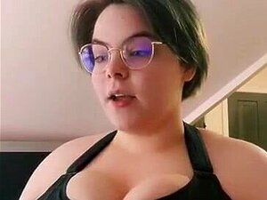 The Bomb Tik Tok porno e video di sesso in alta qualità su ...
