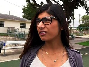 Mia Khalifa 69 - Porno @ RueNu.com