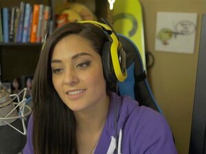 Kafkanya Twitch porno e video di sesso in alta qualità su ...