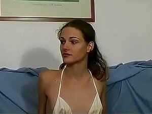 Virginie Lemoine - Porno @ RueNu.com