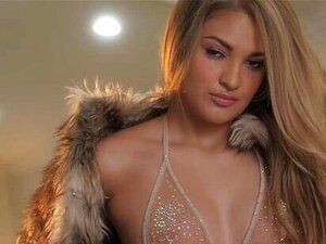 Gizelle Blanco - Porno @ RueNu.com
