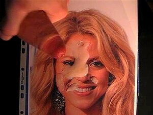 Porno Shakira - Porno @ RueNu.com