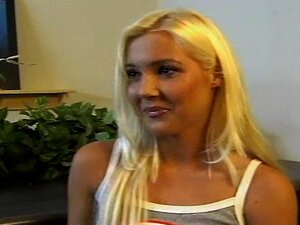Linda Thoren porno e video di sesso in alta qualità su AmorePorno.com