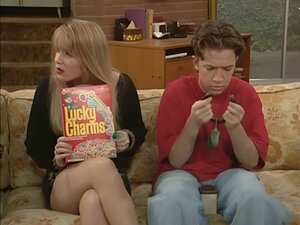 Christina Applegate jako Kelly Bundy